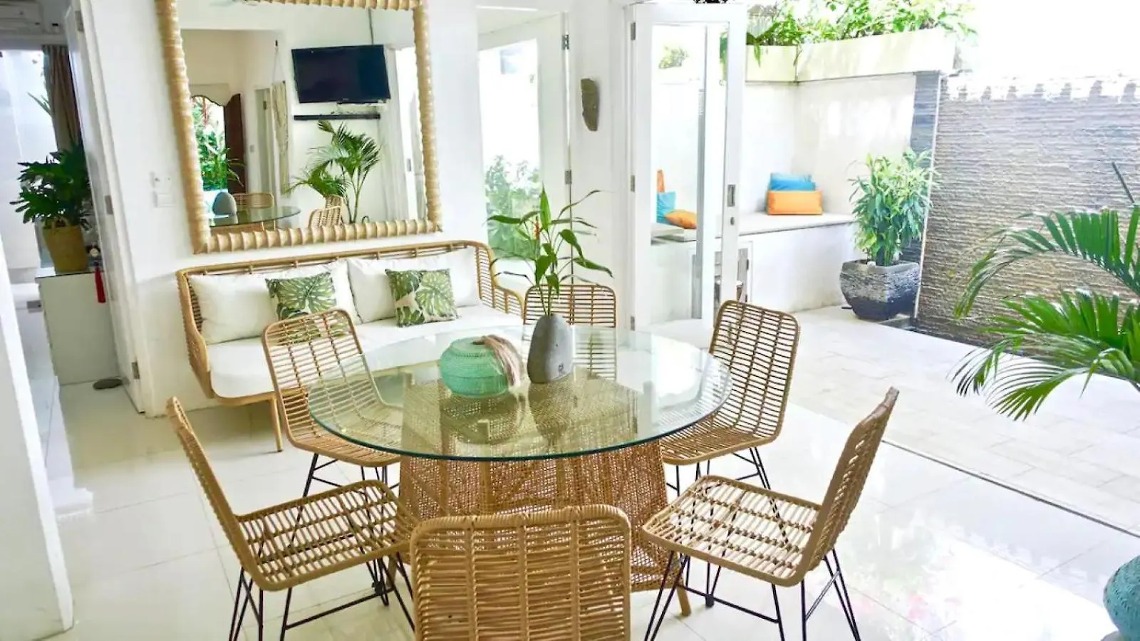 Villa Chill Bali Seminyak  Indonesia